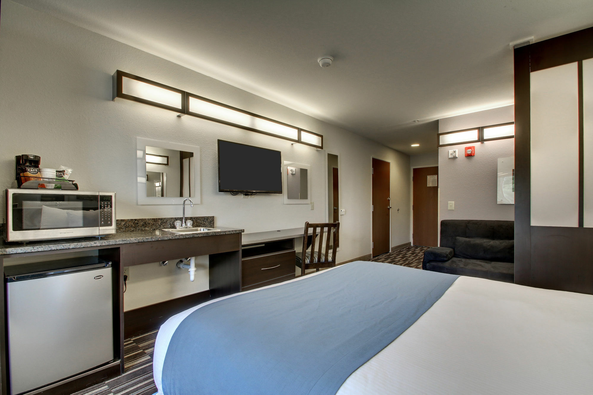 Microtel Inn & Suites By Wyndham Tuscaloosa Exterior foto